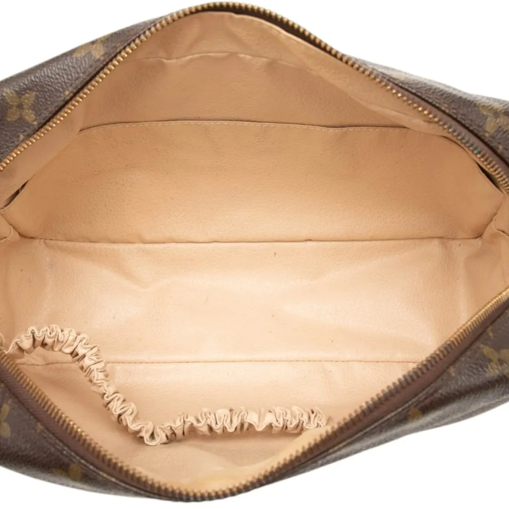 Louis Vuitton Monogram Trousse Toilette 28 Brown Canvas Good - Model View