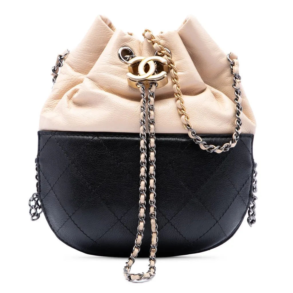 Chanel Small Bicolor Quilted Calfskin Gabrielle Bucket Bag Beige Leather Very good - Front View