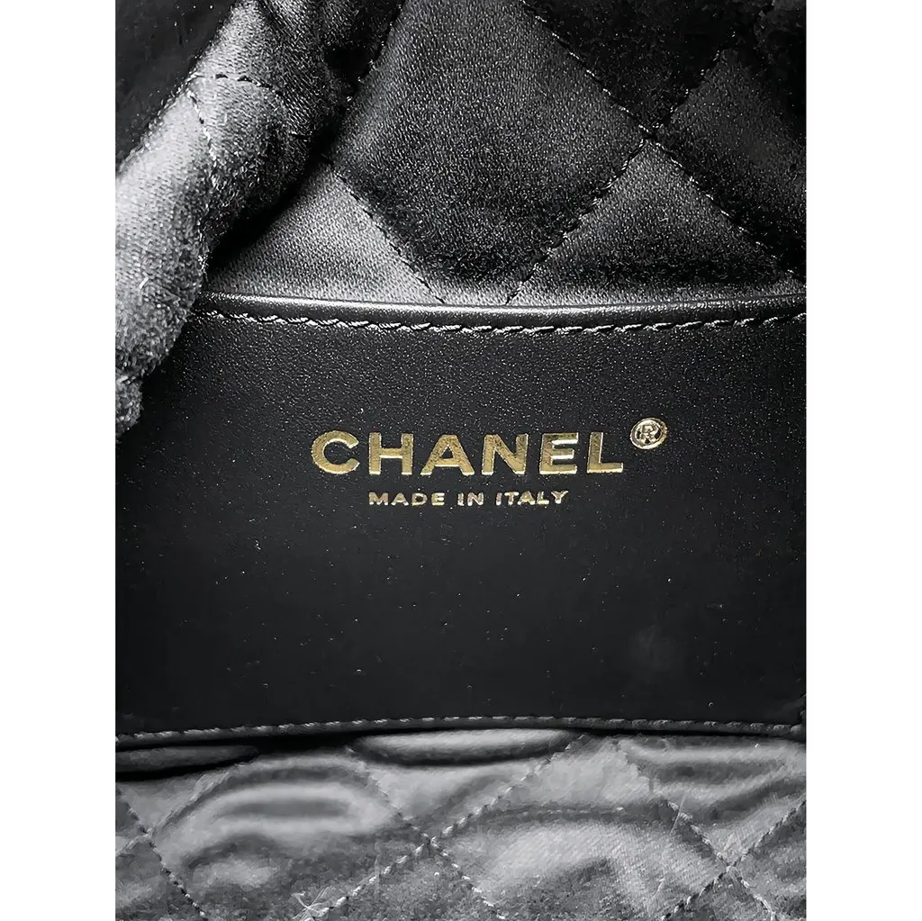 Chanel Mini Shiny Calfskin 22 Handbag Black Leather Very good - Box View