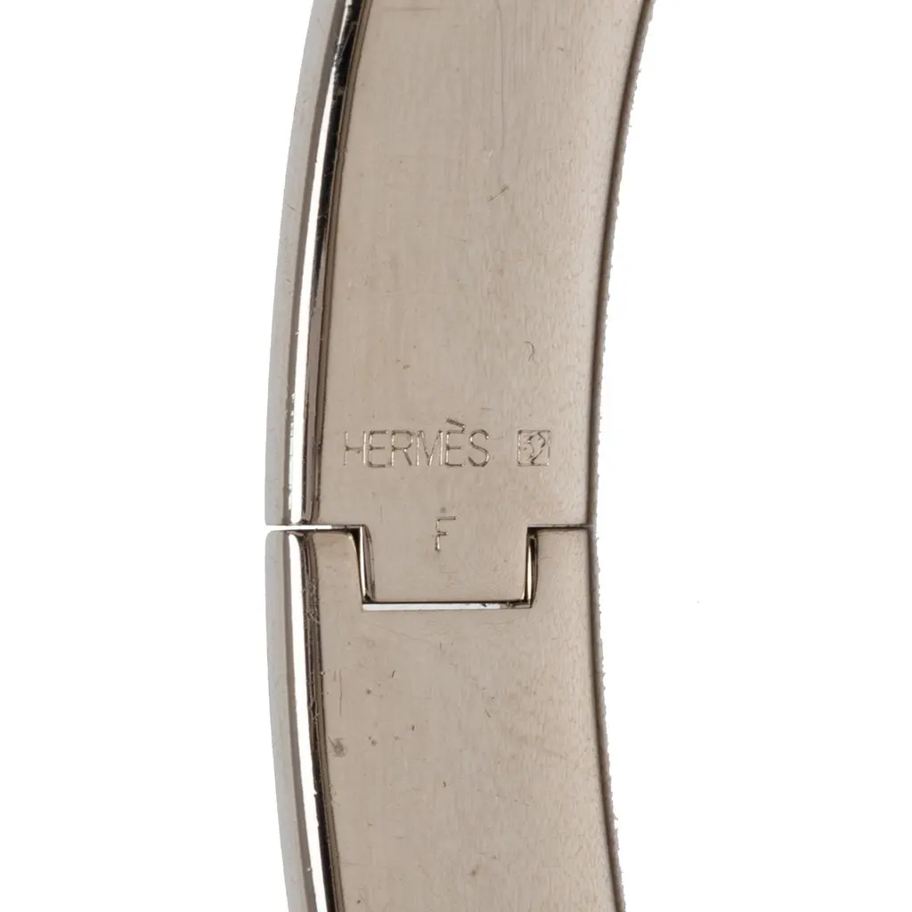 Hermès Narrow Enamel Clic Clac H Bracelet PM Black Very good - Model View
