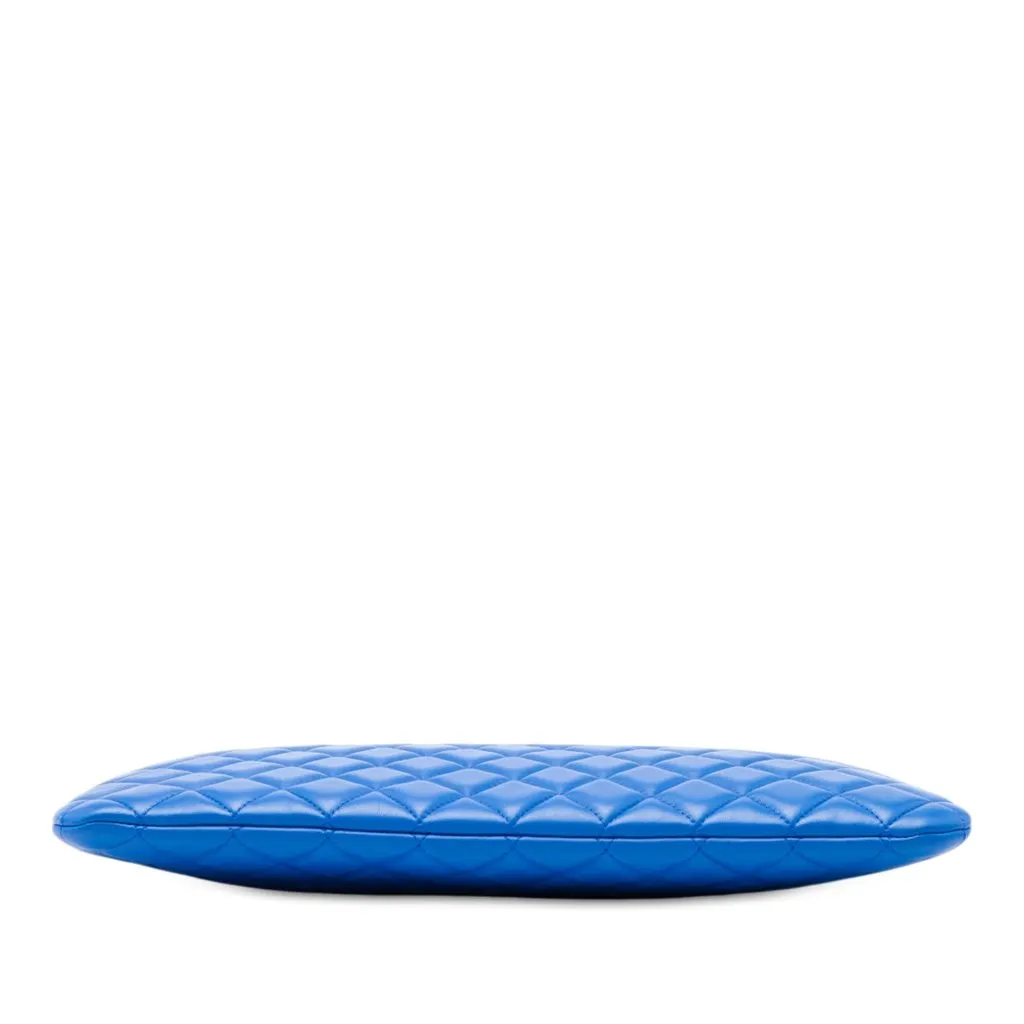 Chanel Large Quilted Lambskin O Case Clutch Blue Leather Very good - Inside View