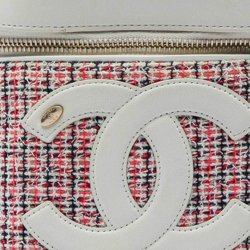 Chanel Tweed and Lambskin CC Vanity Case Red Very good - Box View