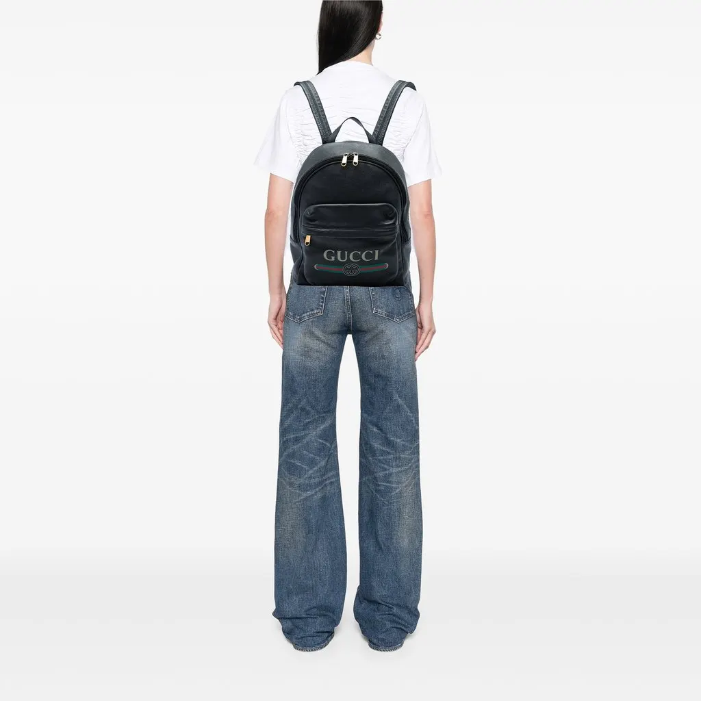 Gucci Leather Logo Backpack Black Leather Very good - Box View