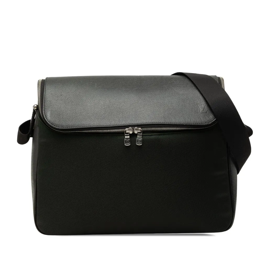 Louis Vuitton Bicolor Taiga and Canvas Taimyr Green Very good - Front View