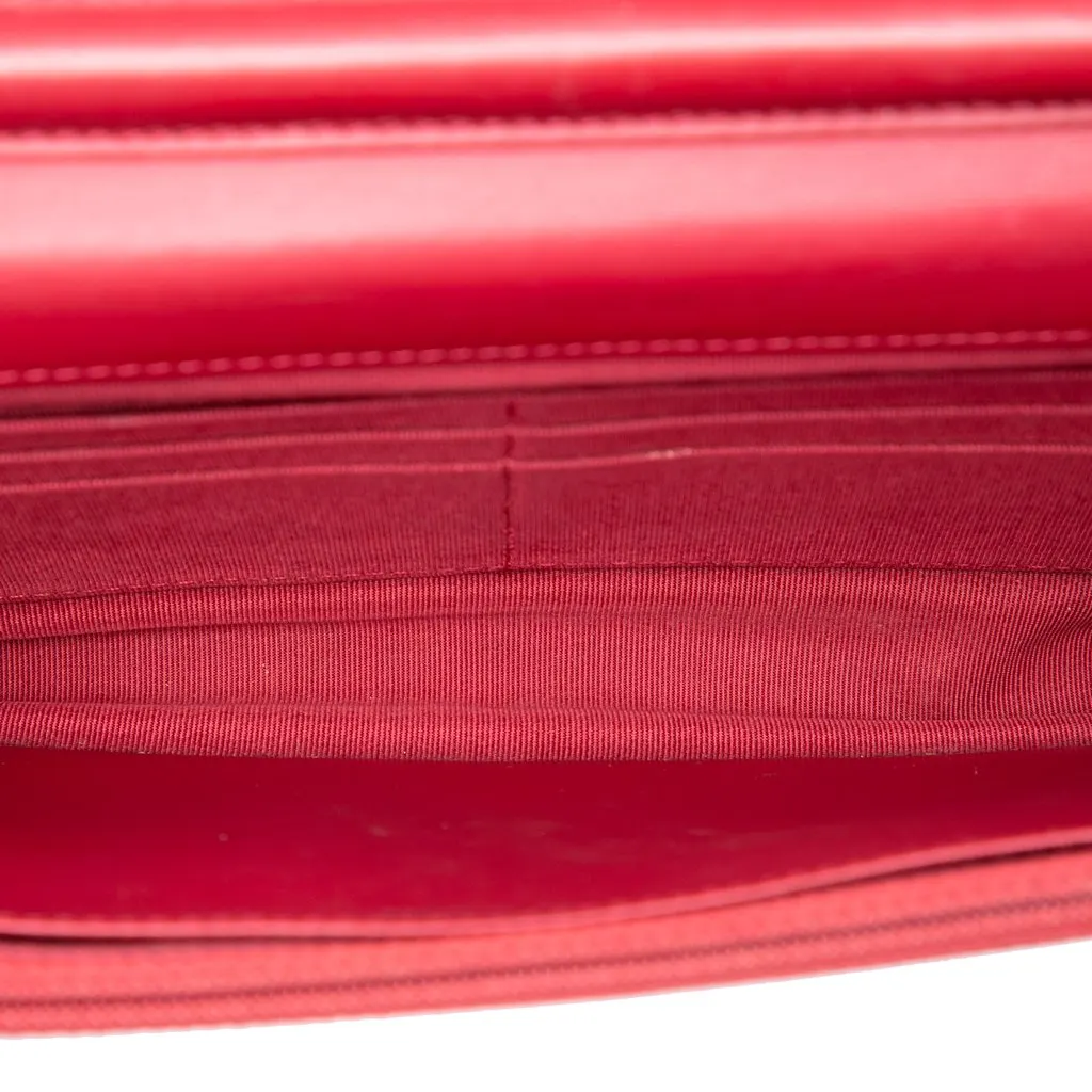 Chanel Paris Dallas CC Quilted Patent Goatskin Wallet on Chain Red Leather Very good - Model View