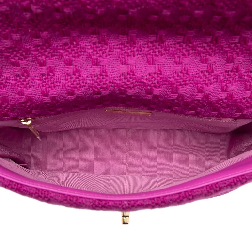 Chanel Large Tweed 19 Flap Purple Very good - Model View