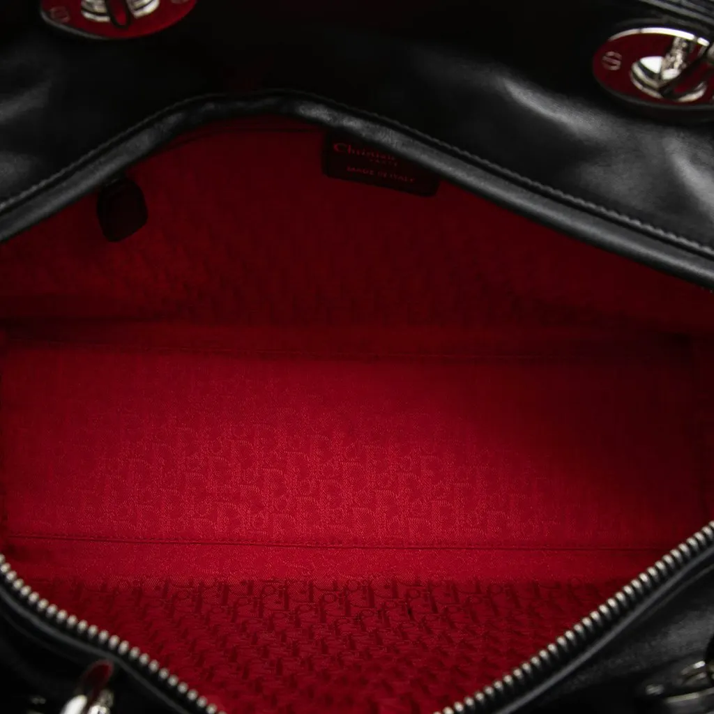 Dior Large Lambskin Cannage Lady Dior Black Leather Very good - Model View