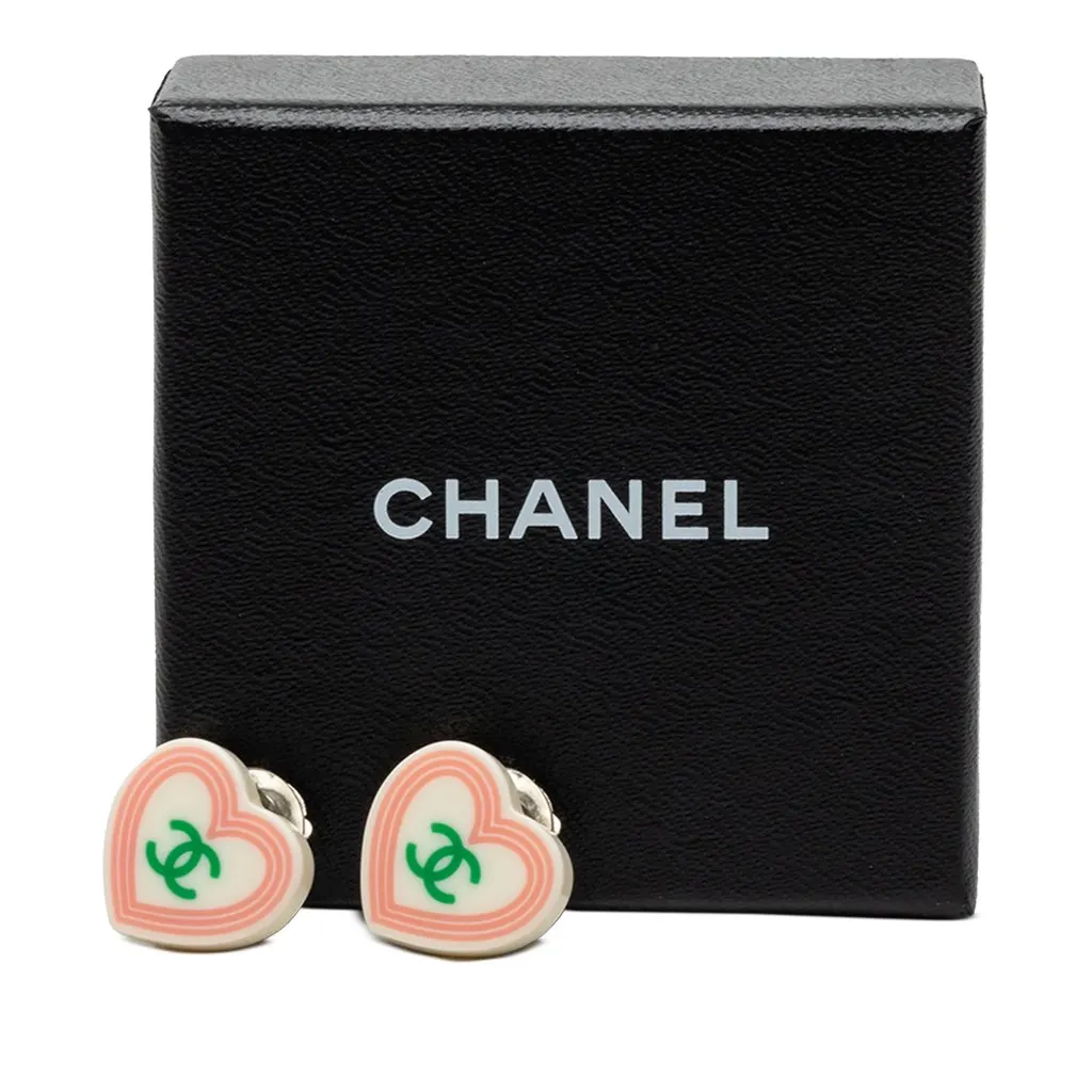 Chanel CC Resin Heart Clip On Earrings White Plastic Very good - Model View