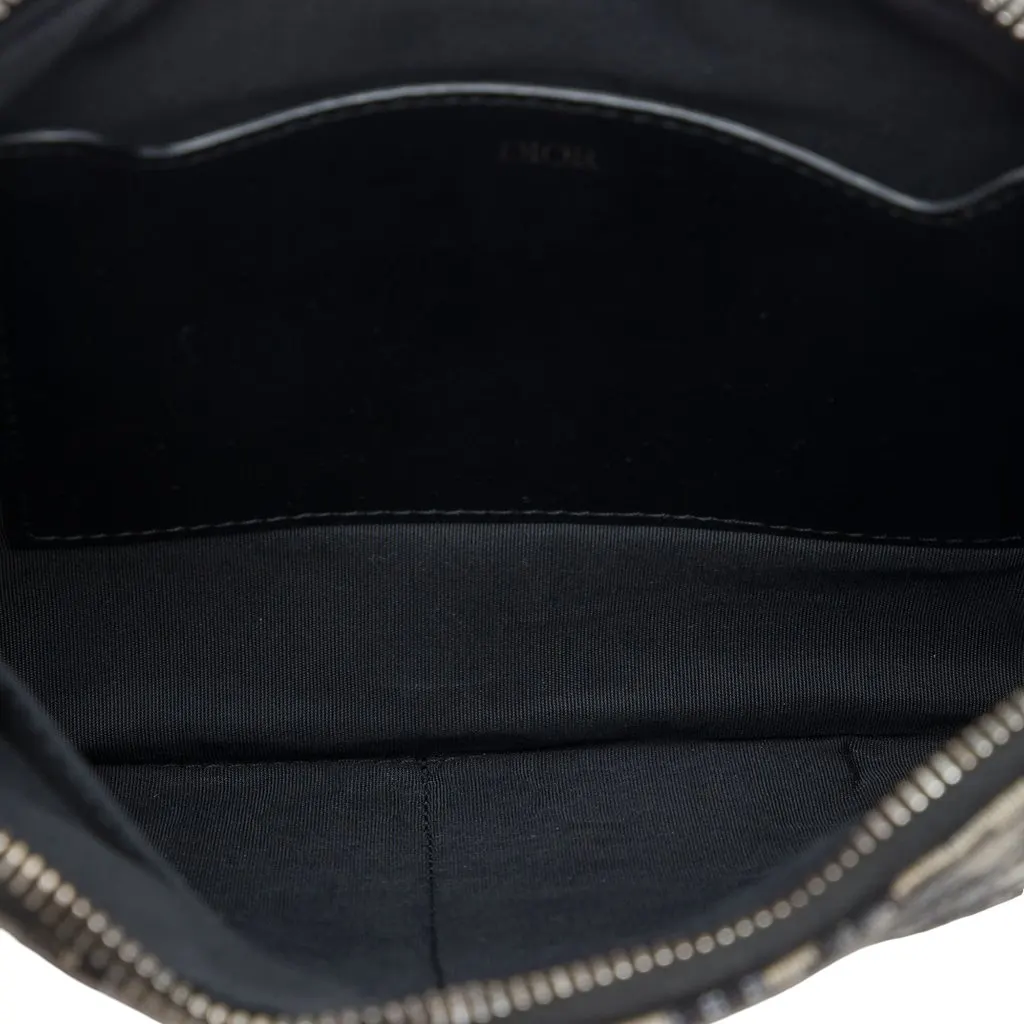 Dior Oblique Canvas A5 Pouch Blue Very good - Model View