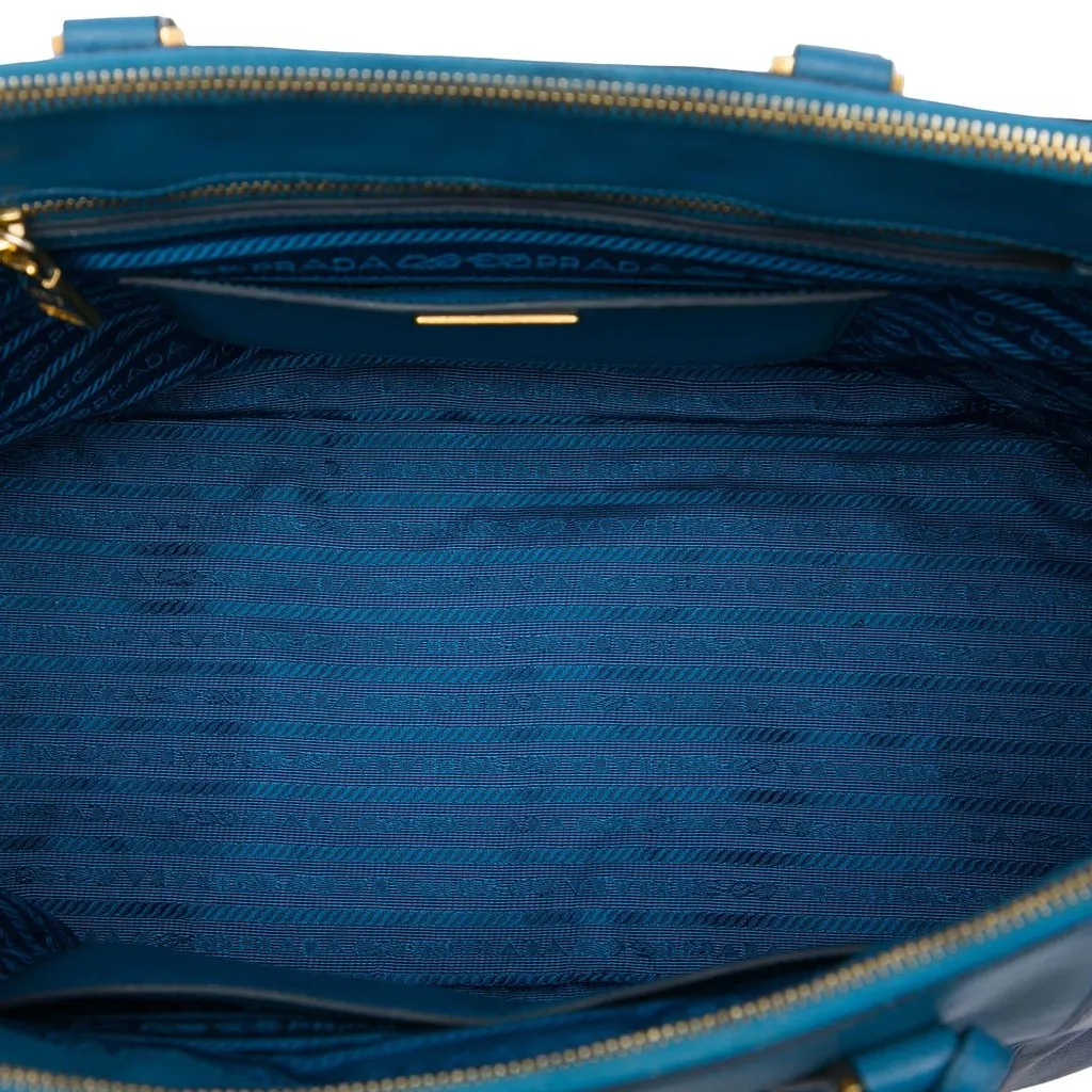 Prada Large Bicolor Saffiano Lux Galleria Double Zip Satchel Blue Leather Very good - Model View
