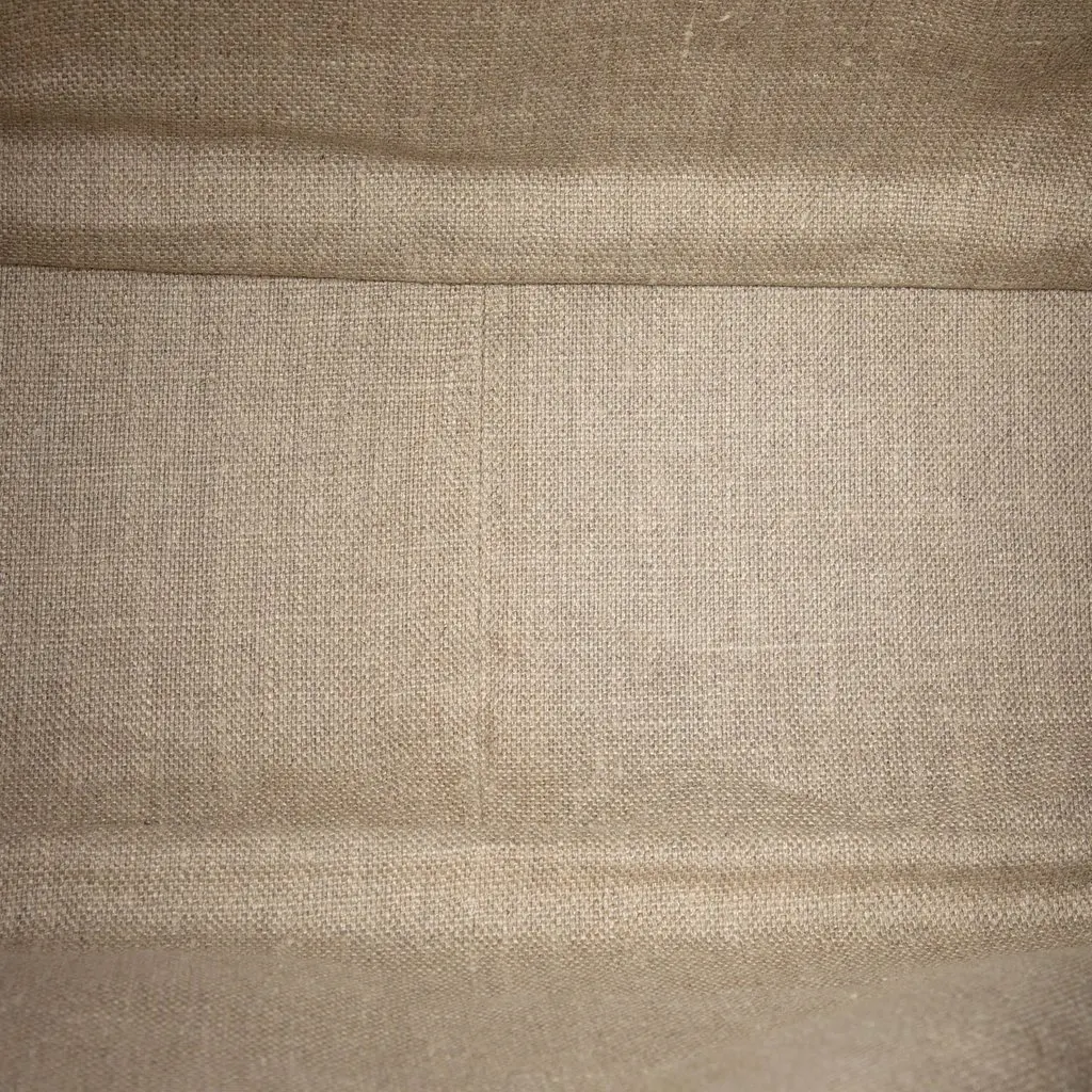 Gucci Large GG Canvas Positano Scarf Tote Beige Very good - Model View