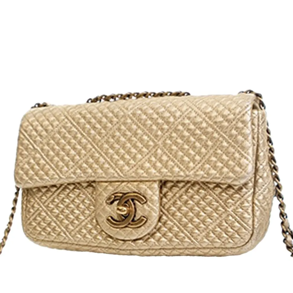 Chanel Small Micro Quilted Metallic Lambskin Coin Flap Gold Leather Very good - Back View