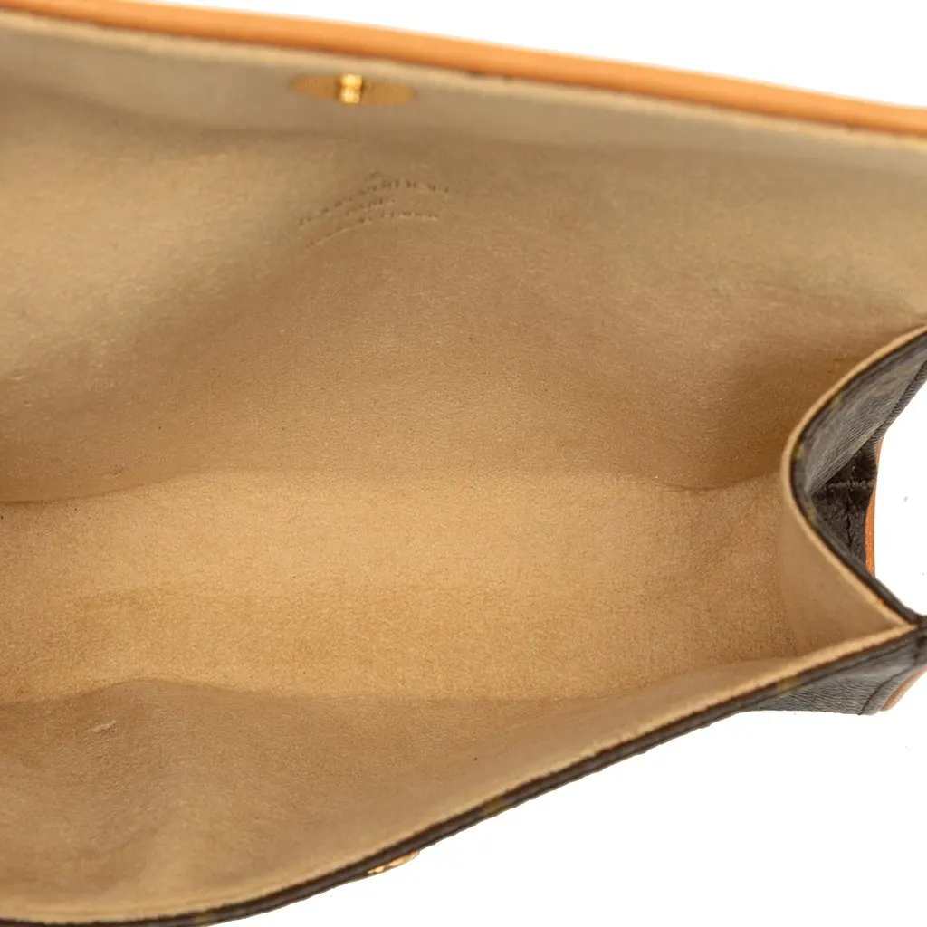 Louis Vuitton Monogram Pochette Florentine Brown Very good - Model View