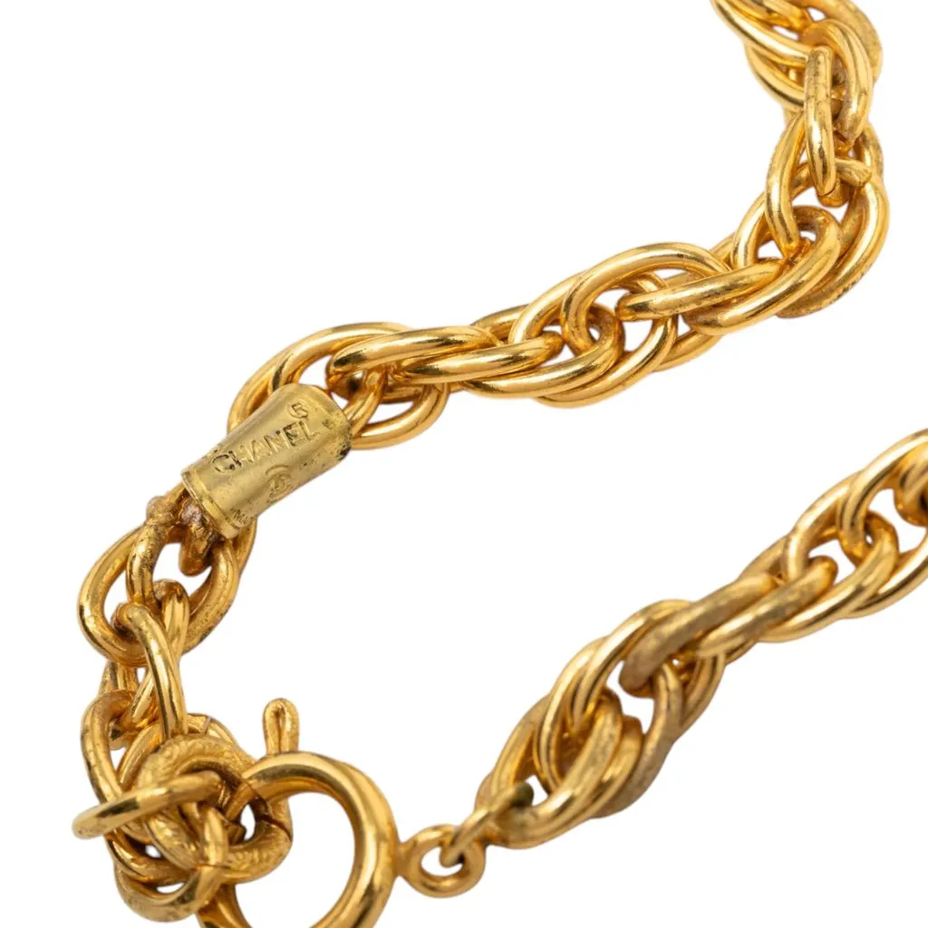 Chanel CC Gold Plated and Strass Pendant Necklace Gold Metal Very good - Model View