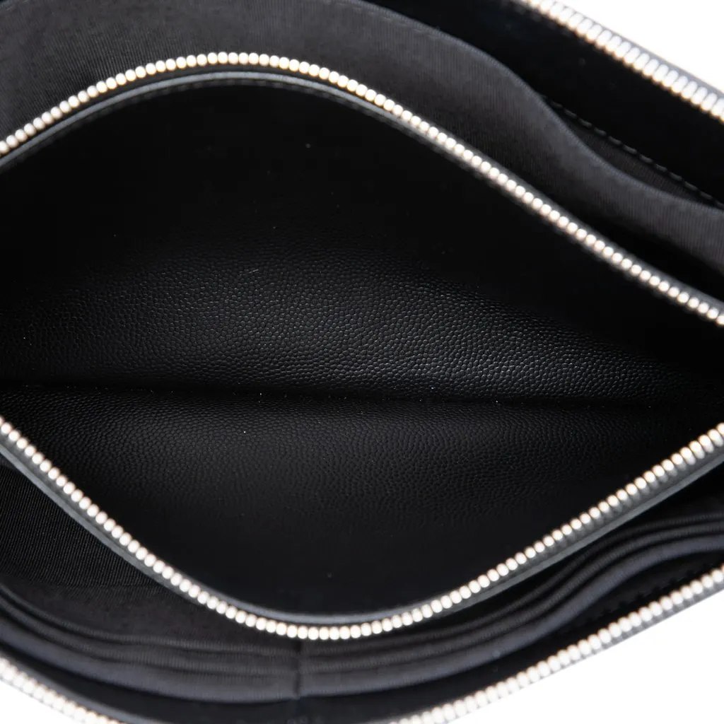 Chanel CC Chevron Caviar Zip Clutch Black Leather Very good - Model View