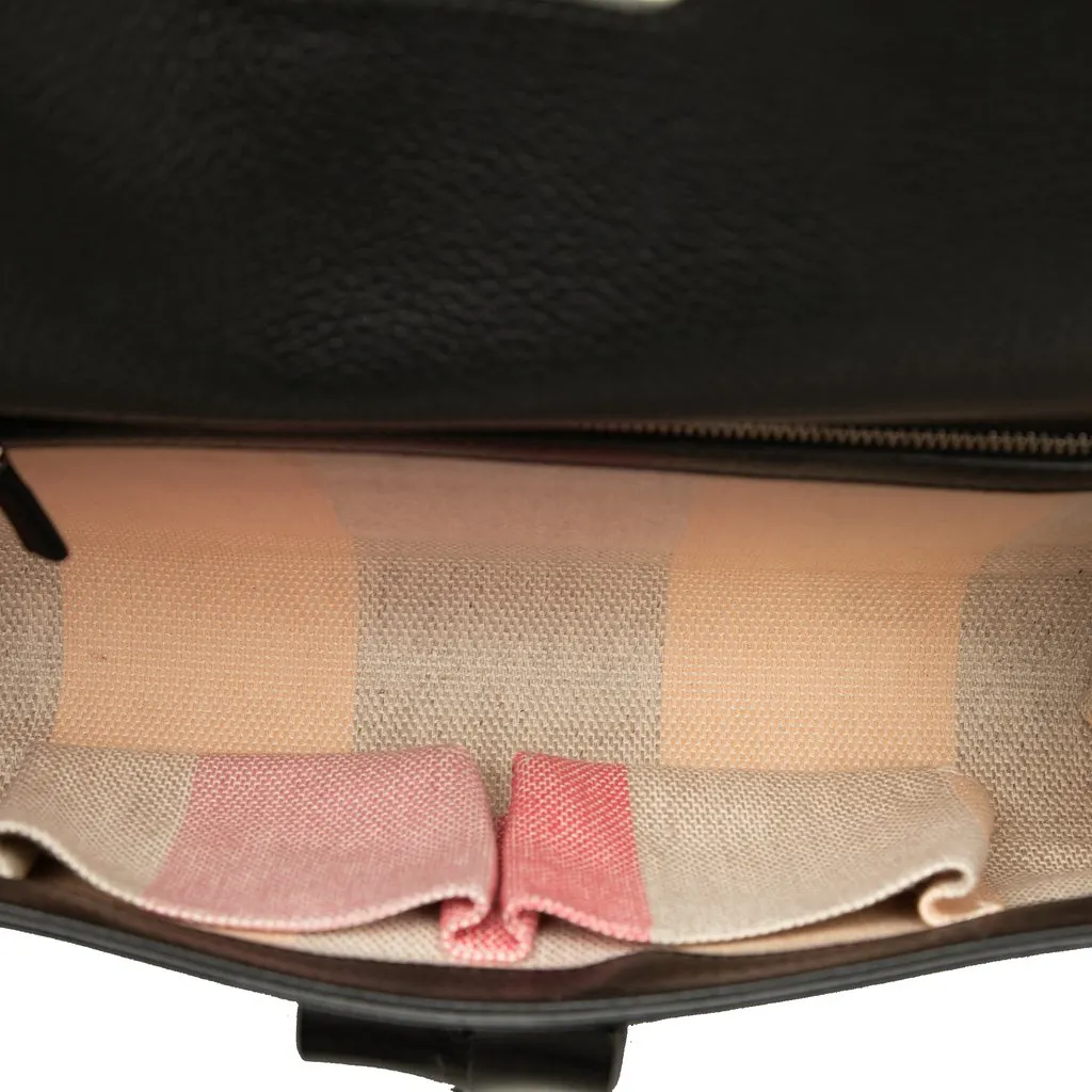Gucci Calfskin Bamboo Daily Clutch Black Leather Very good - Model View