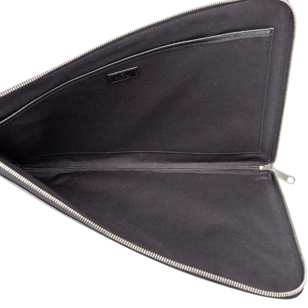 Gucci GG Supreme Interlocking G Clutch Black Canvas Very good - Model View