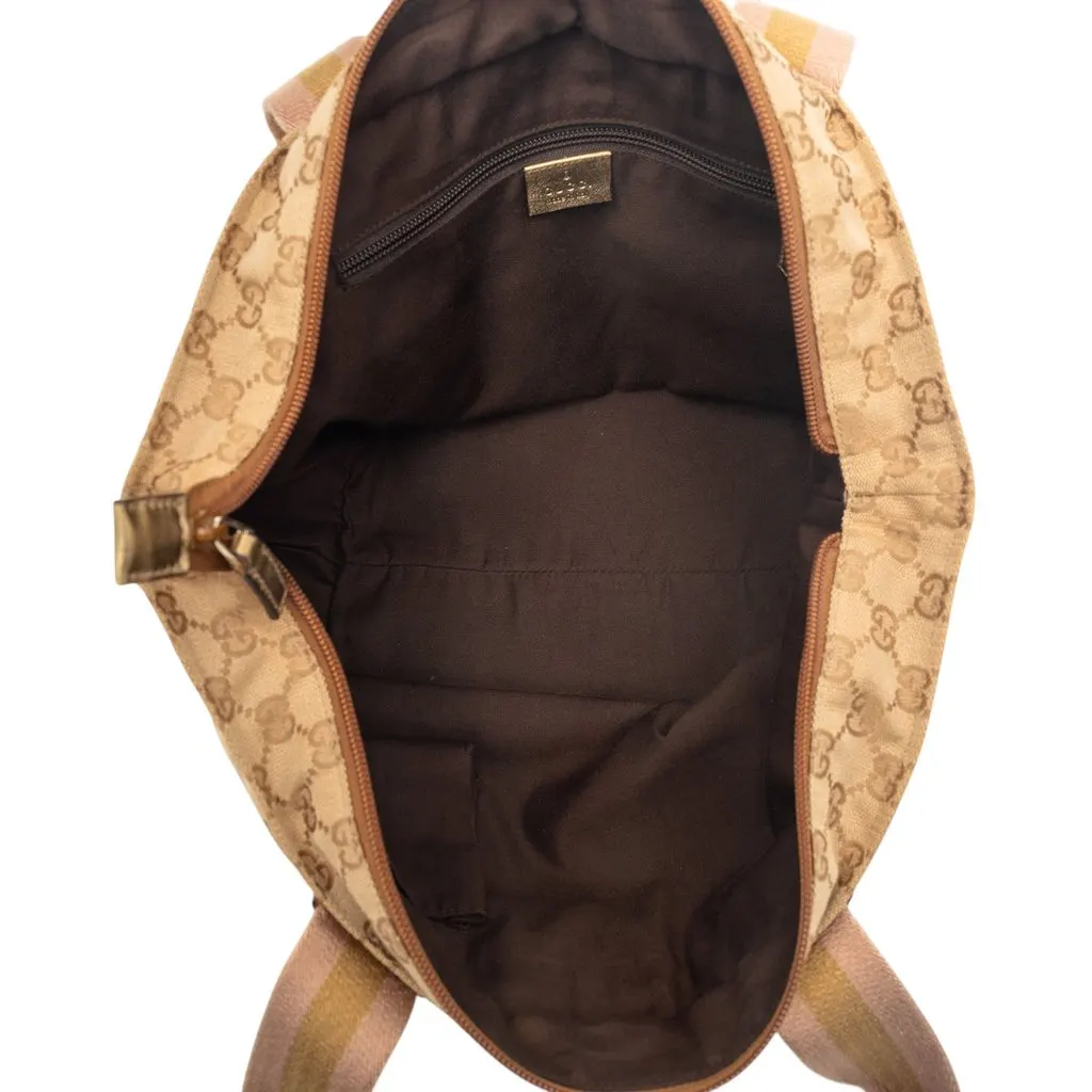 Gucci GG Canvas Web Tote Beige Very good - Model View