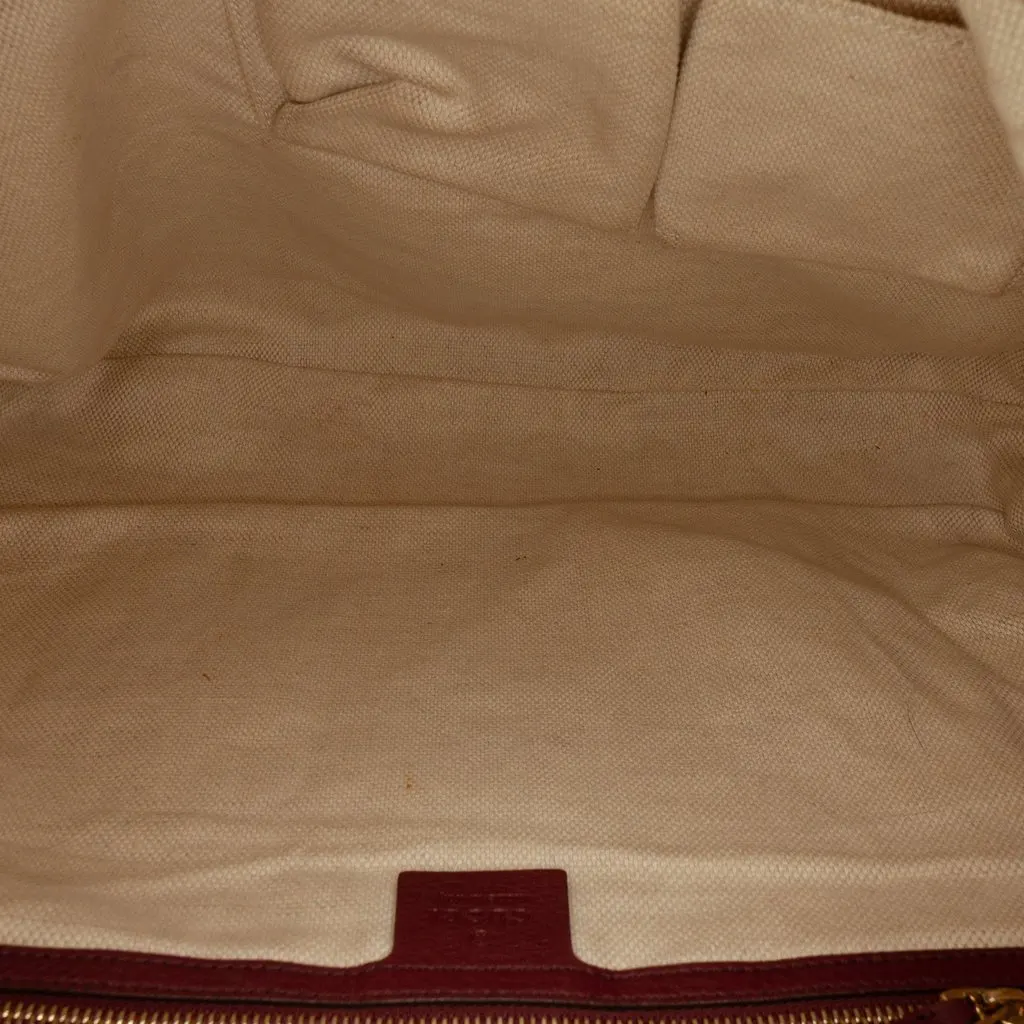 Gucci Calfskin Soho Hobo Red Leather Very good - Model View