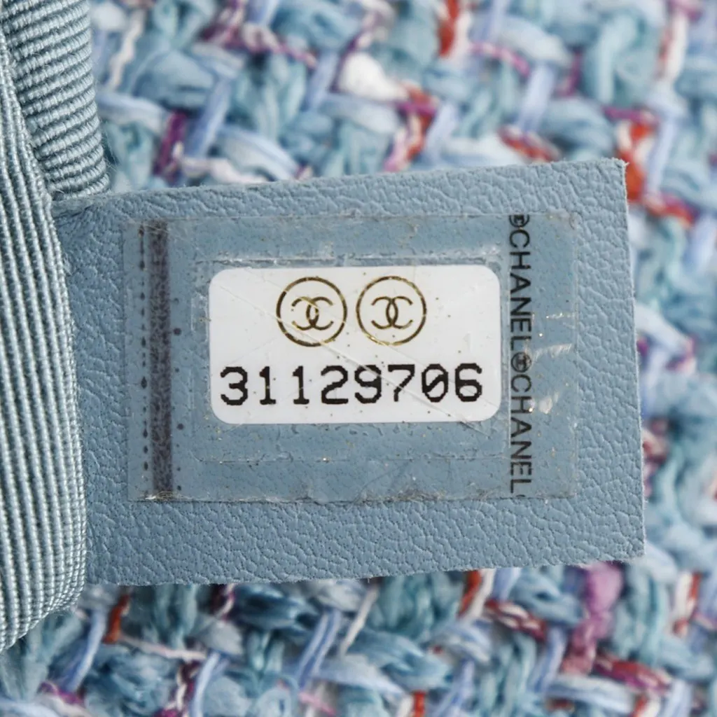 Chanel Medium Tweed 19 Flap Blue Tweed Very good - Box View