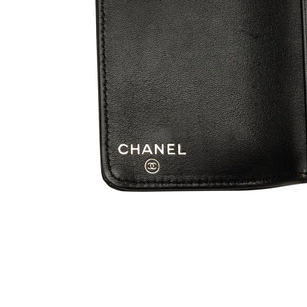 Chanel CC Patent Camellia Key Holder Black Leather Very good - Box View