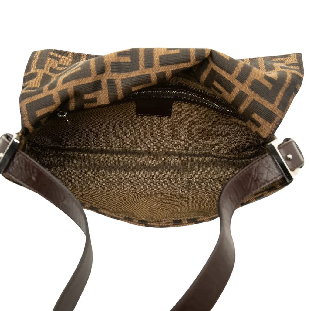 Fendi Zucca Canvas Baguette Brown Canvas Very good - Model View