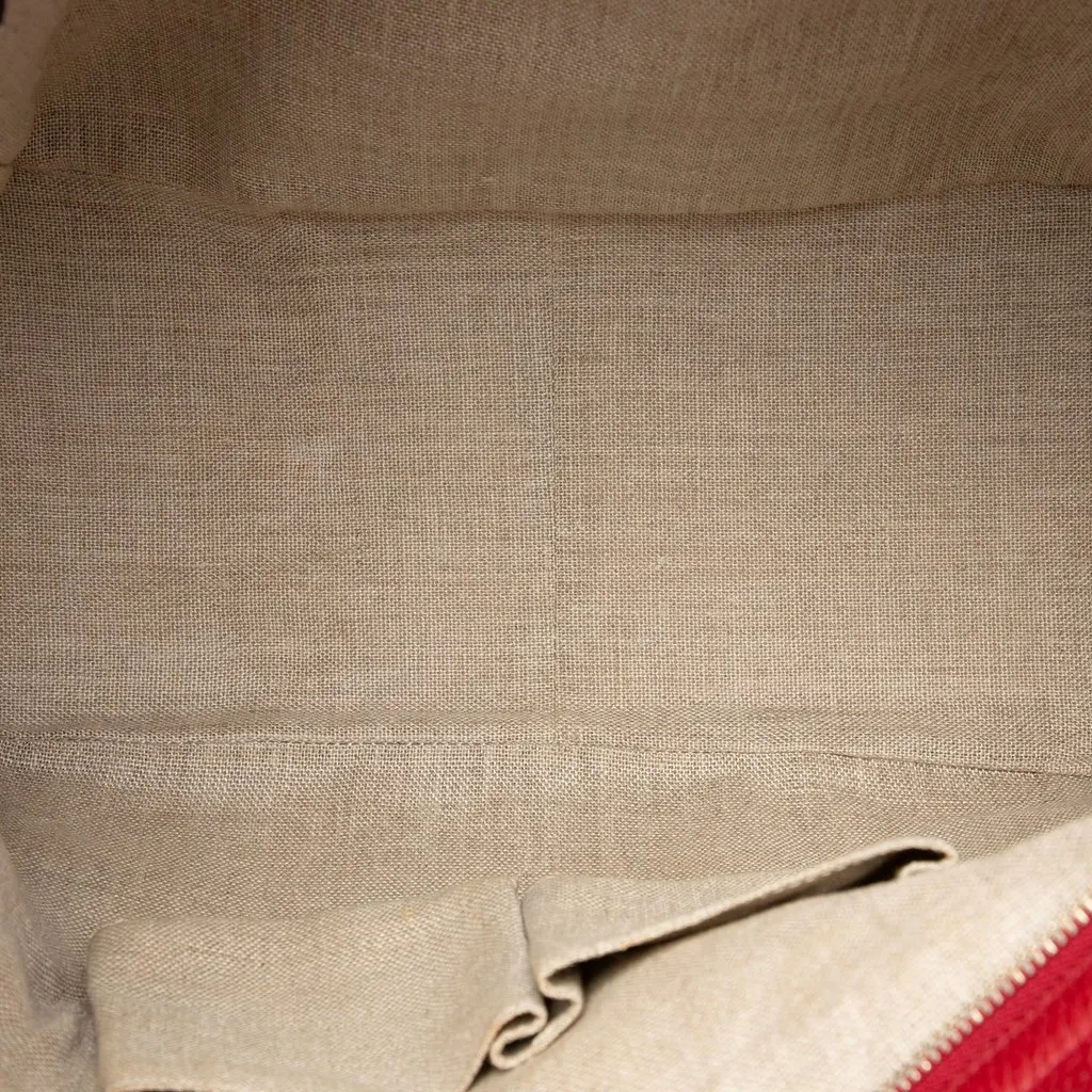 Gucci GG Canvas Bree Zippered Tote Beige Canvas Very good - Model View