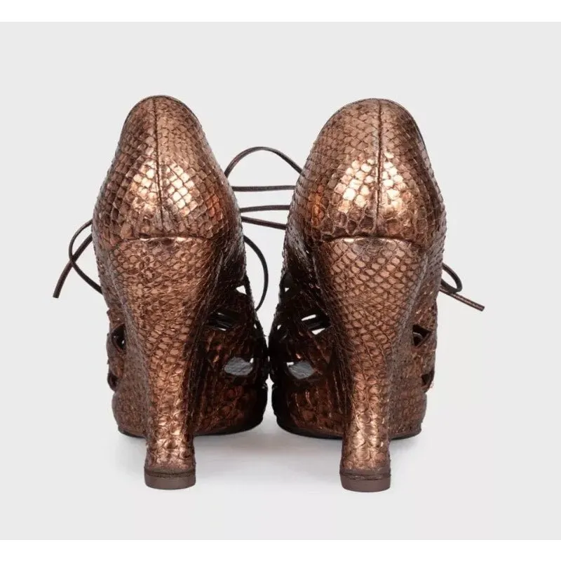 Bottega Veneta Python Metallic Gold Wedge Sandals Sz 37.5 Pre-owned Gold Leather Good - Model View