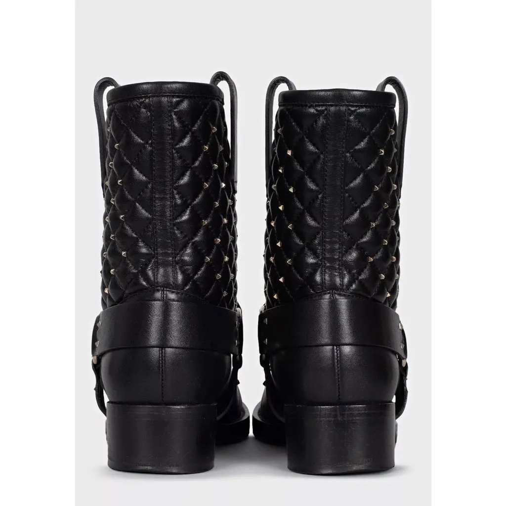 Valentino Rockstud Leather Ankle Boots - EU 36.5 Pre-owned Gold Leather Good - Model View