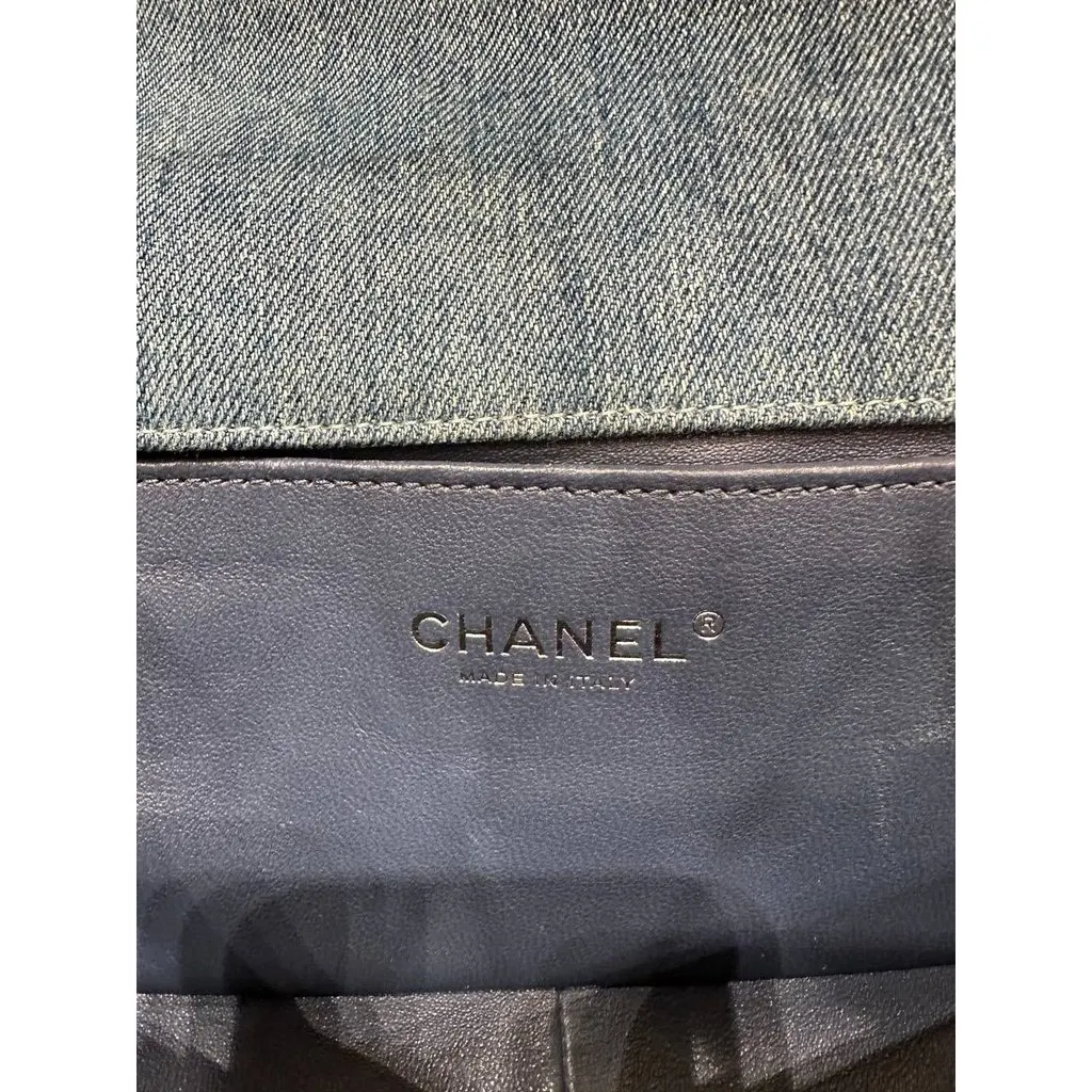 Chanel Boy Medium Blue Denim Flap Bag Pre-owned Blue Denim Good - Model View