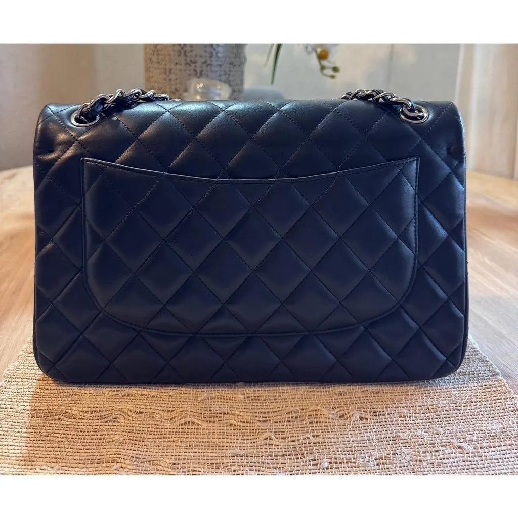 Chanel Jumbo Black Lambskin Quilted Shoulder Bag Pre-owned Black Leather Good - Inside View