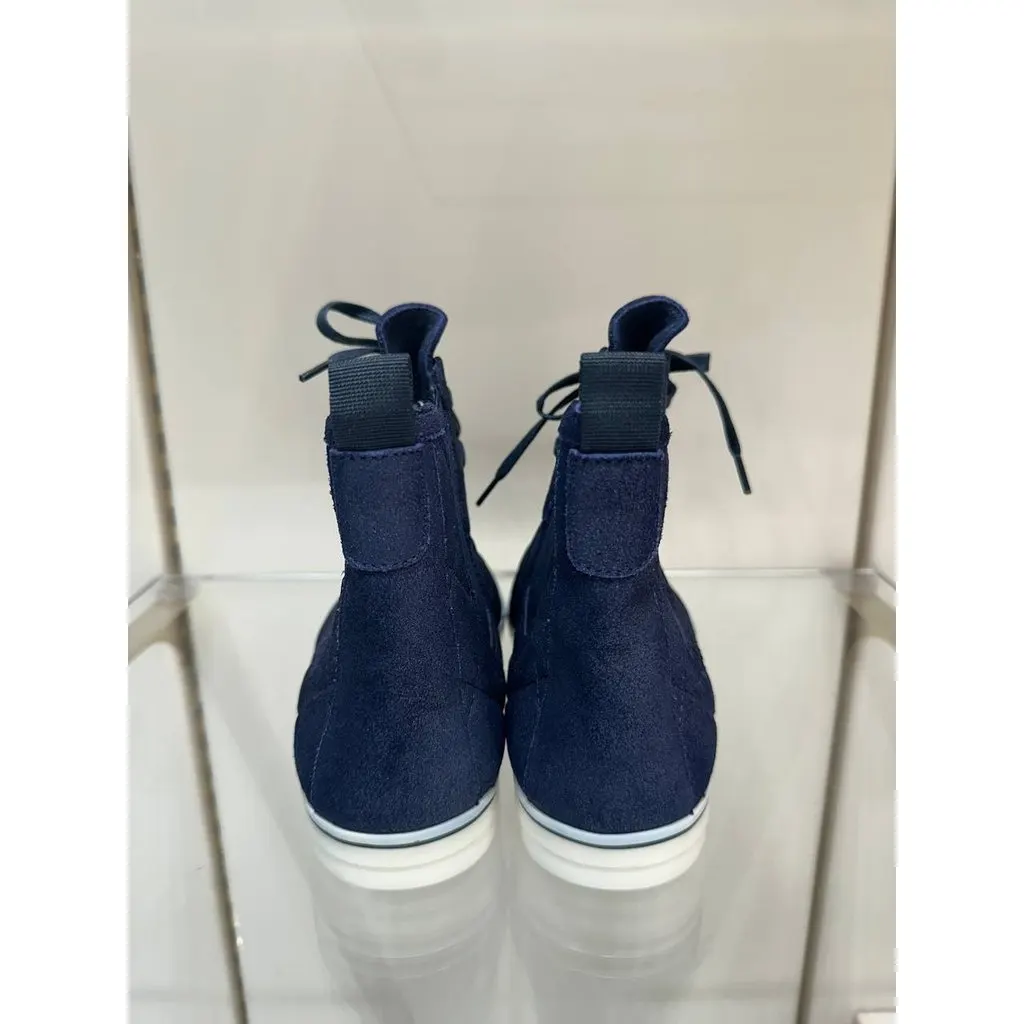 Chanel Navy Quilted High-Top Sneakers - EU 36.5 Pre-owned Navy Lace Good - Back View