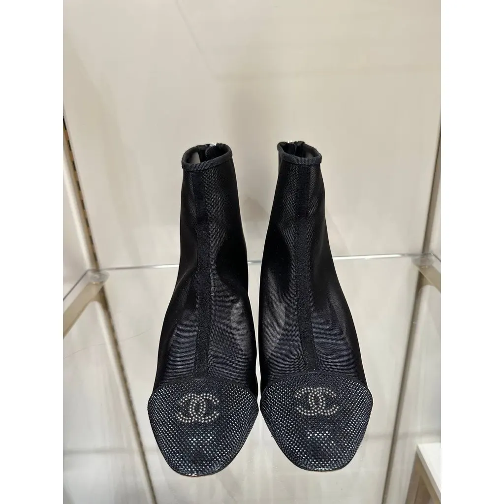 Chanel Black Mesh Ankle Boots Crystal CC Logo Sz.39 Pre-owned Black Leather Good - Back View