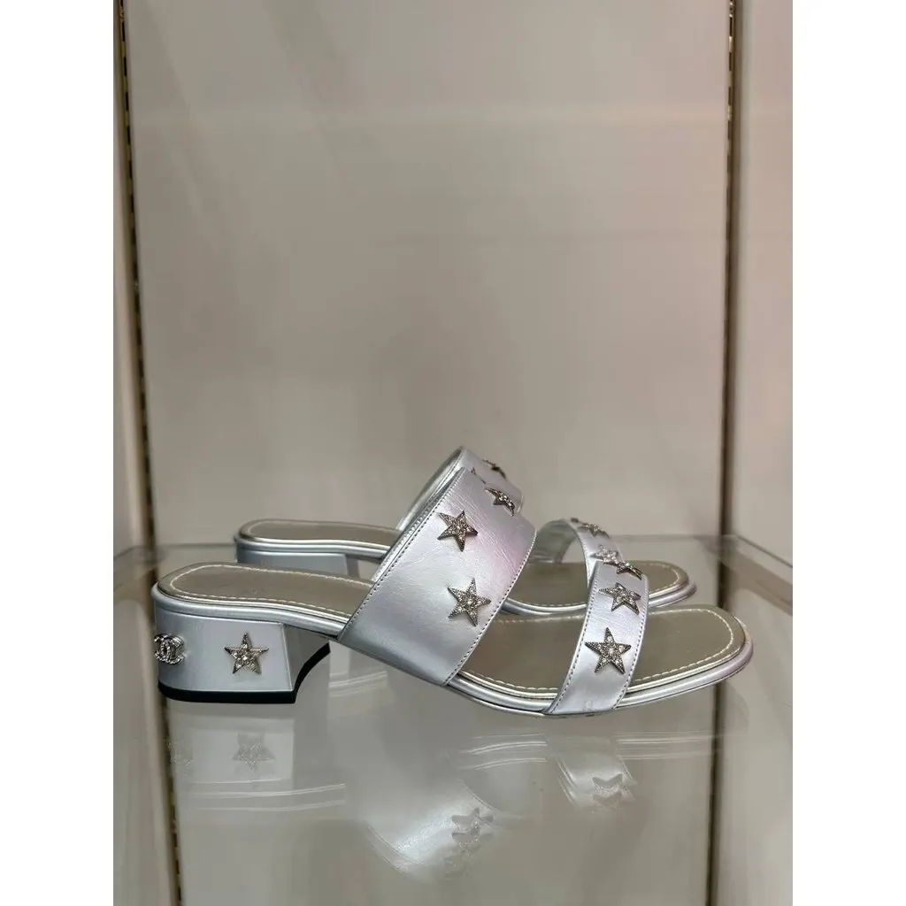 Chanel Silver Leather Star Crystal Mule Sandals EU 39 Pre-owned Silver Leather Good - Back View
