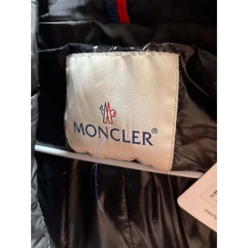 Moncler Black Fitted Down Jacket Asymmetric Zip Detachable Collar S Pre-owned Black Polyamide Good - Box View