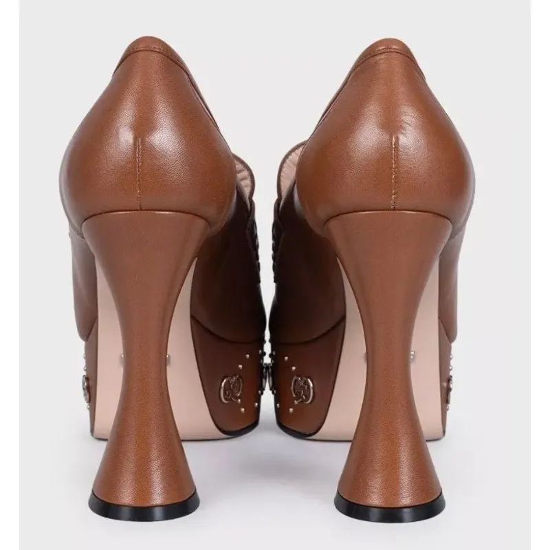 Gucci NWB Gucci Brown Leather Sculptural Heel Pumps - Size 38.5 Pre-owned Brown Leather Never worn, with tag - Model View