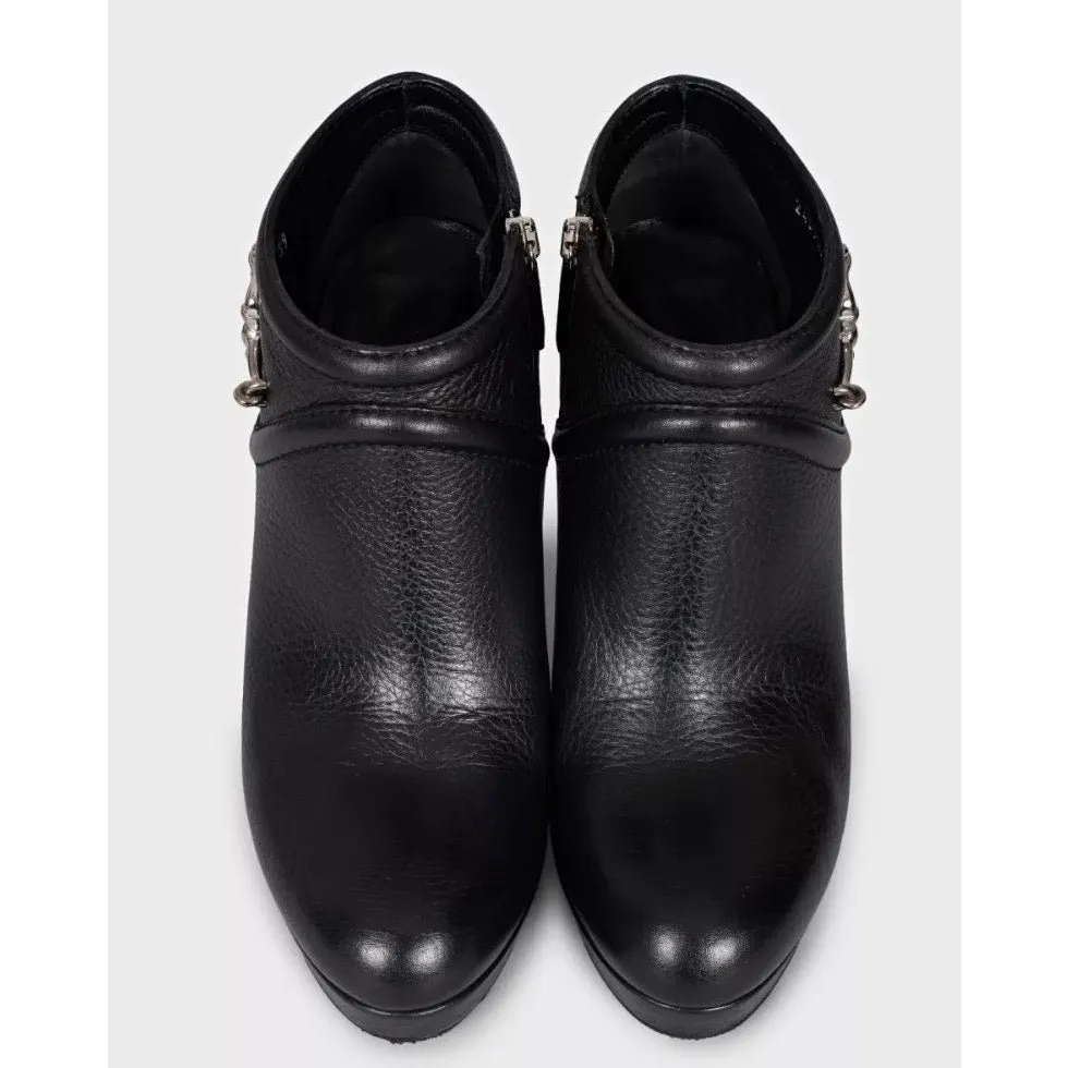 Gucci NWB Gucci Black Leather Ankle Boots - EU 39 Pre-owned Black Leather Never worn - Back View