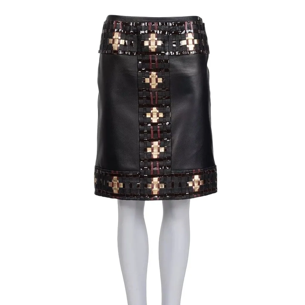 Chanel NWOT Chanel Black Sheepskin Leather Skirt - Size FR38 / M Pre-owned Black Leather Never worn - Front View