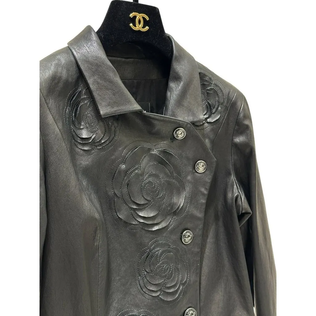 Chanel Black Lambskin Camellia Métiers d’art 2008/09 Jacket FR 36 Pre-owned Camel Leather Good - Back View