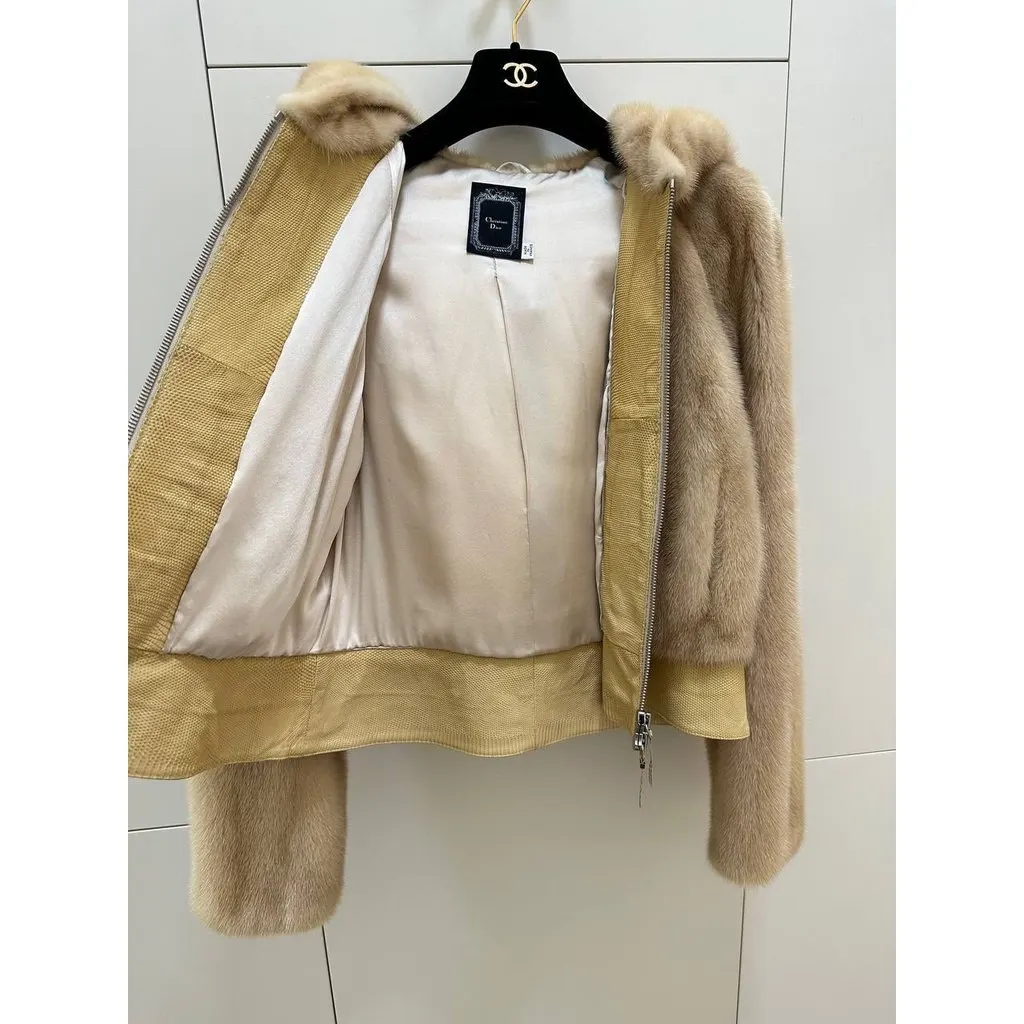 Dior Christian Jacket with Oversized Hood Sz.40 Pre-owned Beige Silk Good - Box View