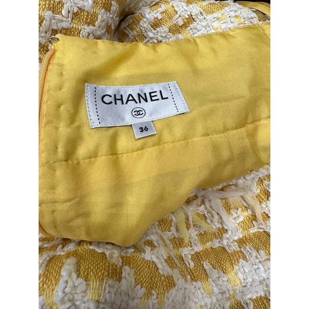 Chanel SS18 Yellow Tweed Skirt Suit by Karl Lagerfeld Sz.36 Pre-owned Yellow Tweed Good - Box View