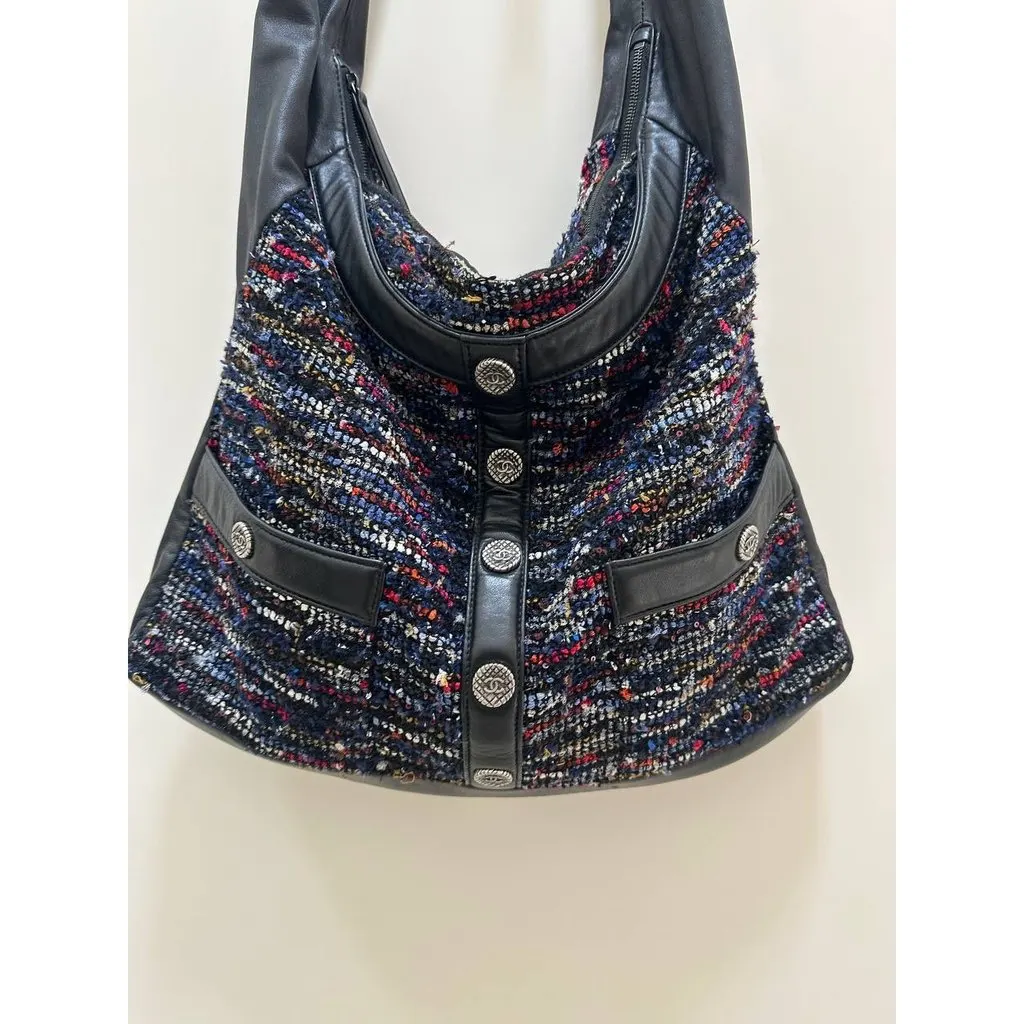Chanel Multicolor Tweed & Leather Girl Bag Pre-owned Black Tweed Good - Inside View