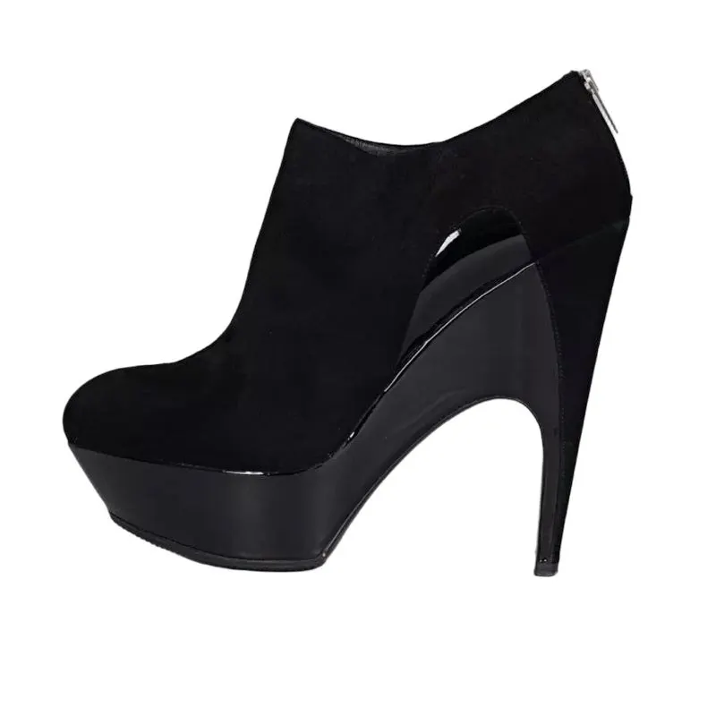 Saint Laurent Black Suede Ankle Boots - EU 40 pre-owned