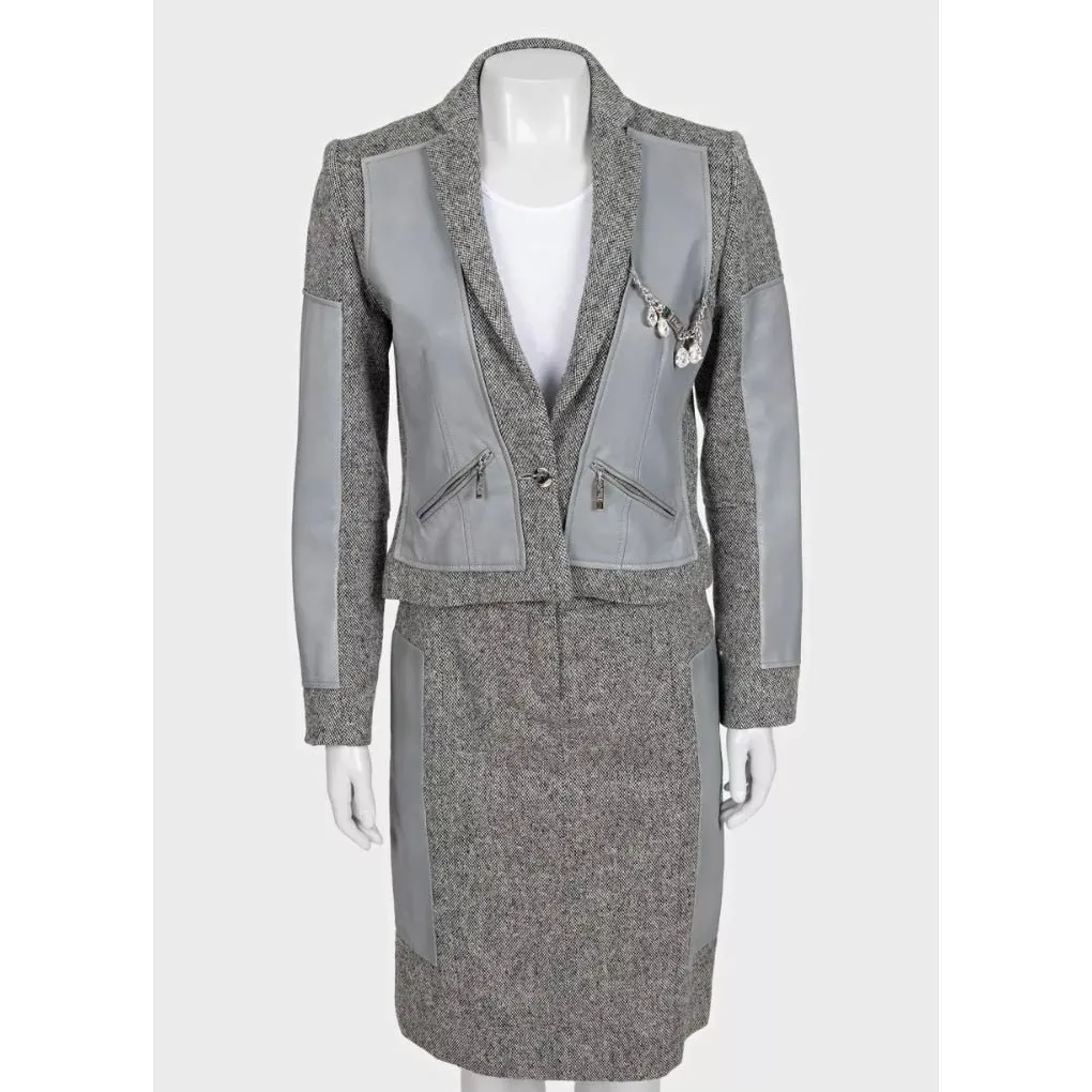 Dior Gray Wool Silk Skirt Suit Sz.38 Pre-owned Grey Wool Good - Model View
