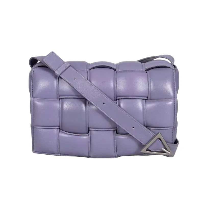 Bottega Veneta بنفسجي كاسيت جلد كتف حقيبة مستعملة