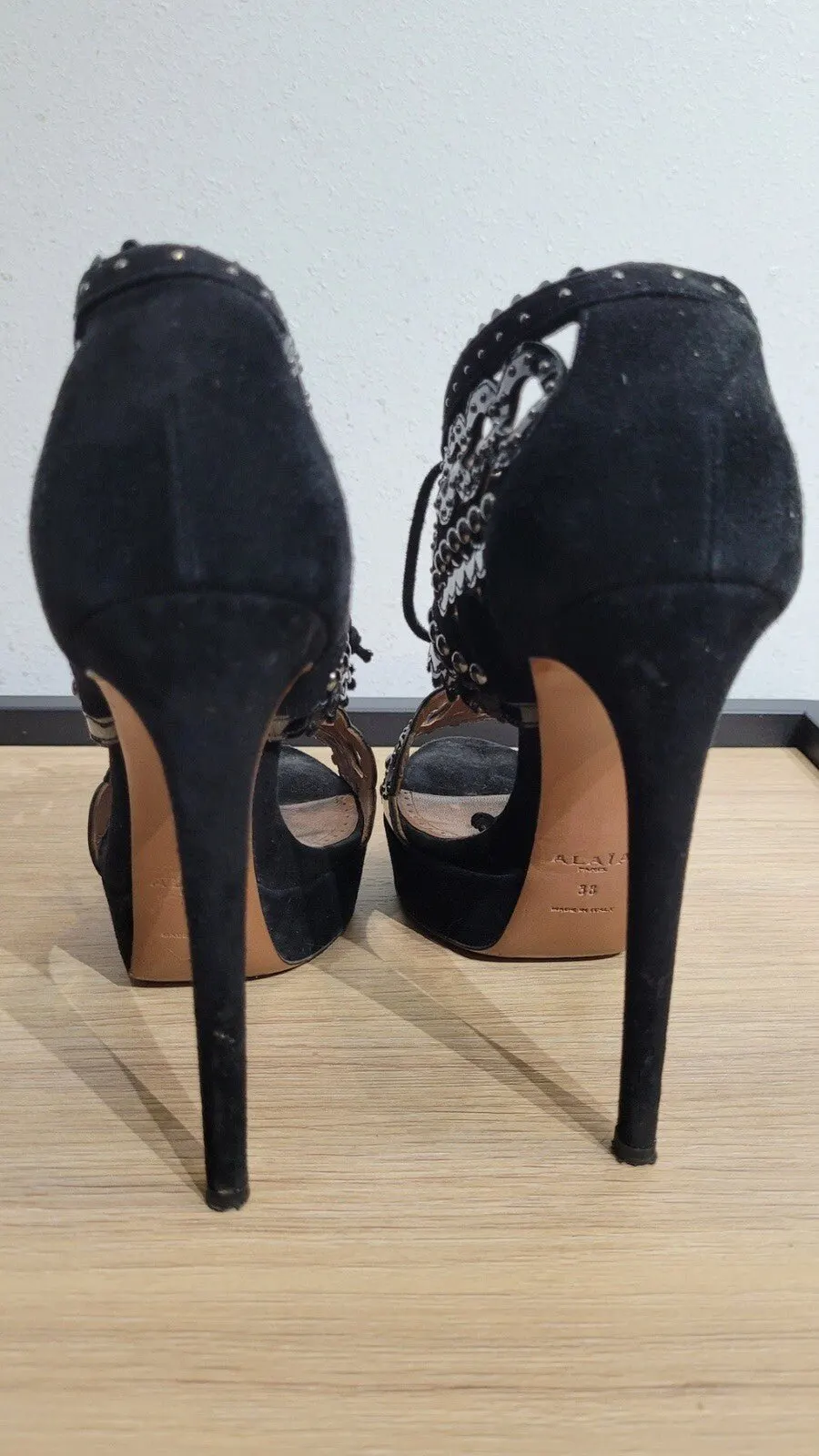 Alaïa Black Laser Cut Leather Suede Studs Platform Heels Sandals sz.38 Pre-Owned Black Leather Good - Back View