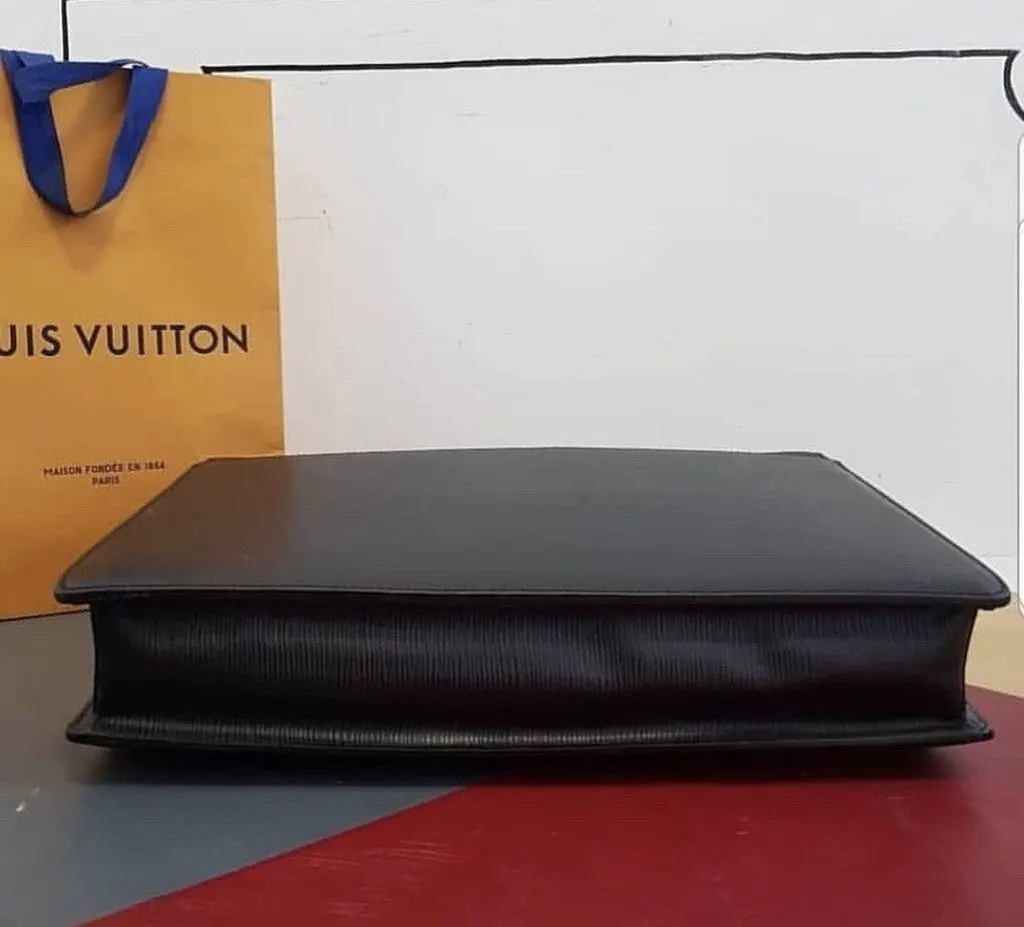 Louis Vuitton Men Epi Leather Messenger Bag Pre-Owned Black Leather Good - Box View