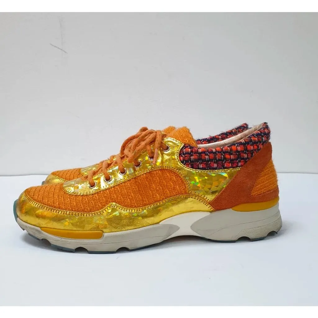 Chanel orange & gold 14K SUPERMARKET TWEED Sneakers pre-owned Orange Tweed Good - Inside View