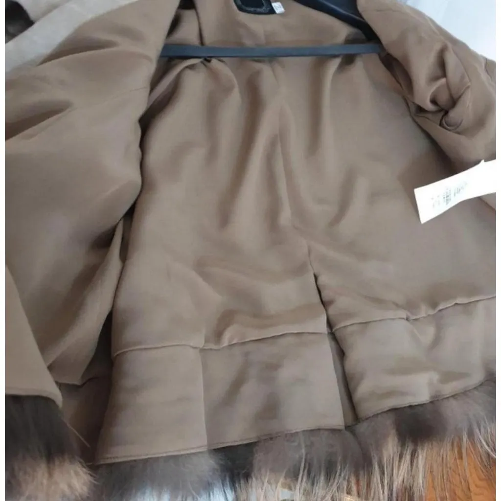 Dior Christian Dior Beige Leather Faux Fox Trimmed Jacket Sz.36 Pre-owned Beige Leather Good - Model View