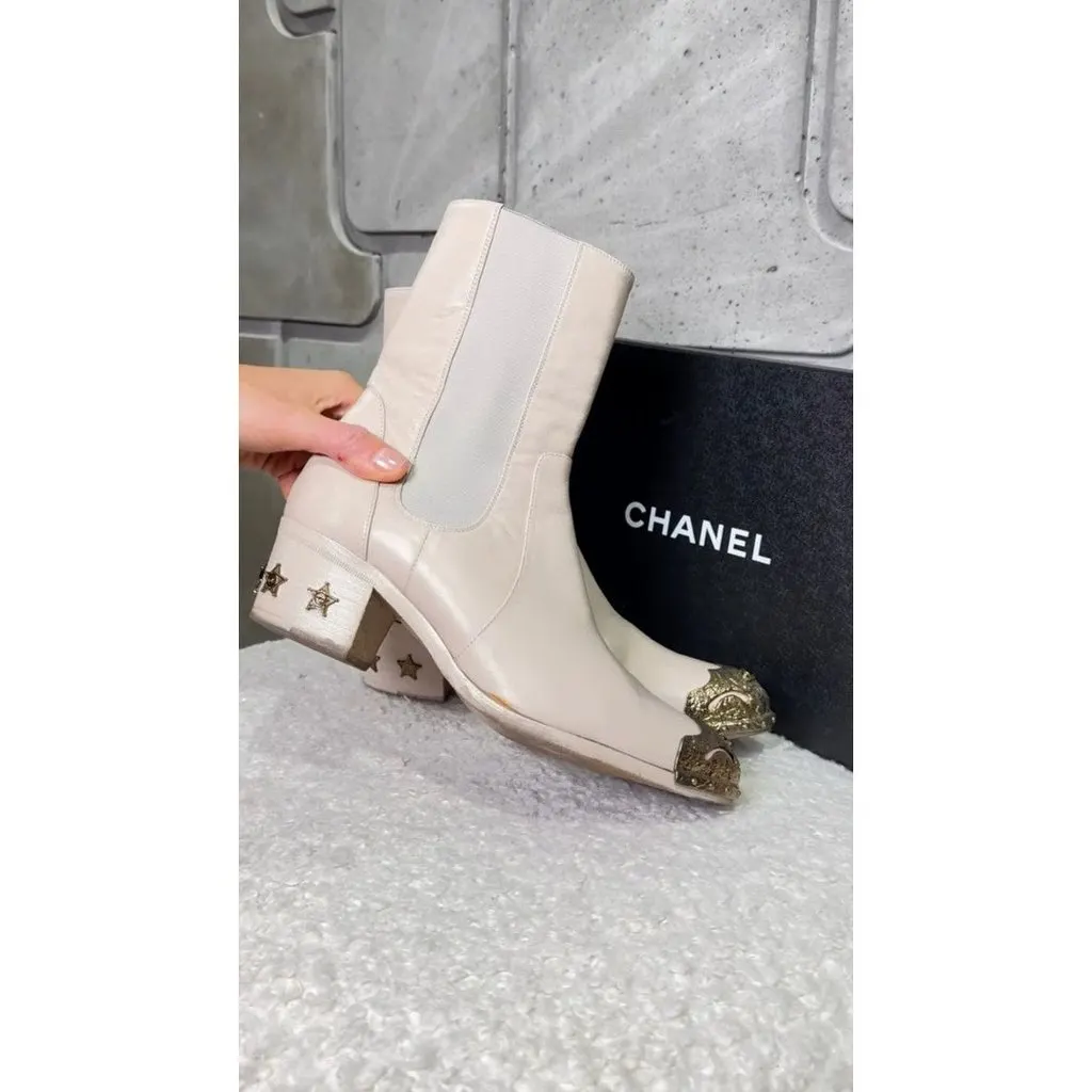 Chanel Paris-Dallas Beige Leather Ankle Boots - Size 37 Pre-owned Beige Leather Good - Back View